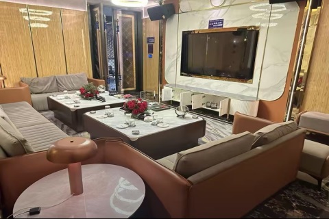 佳木斯夜场诚聘开朗女生 工作氛围轻松待遇优